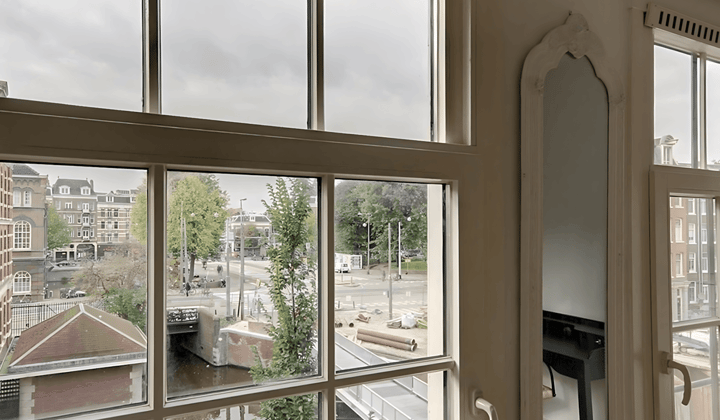 Studio · 35 m² · €1549,-
