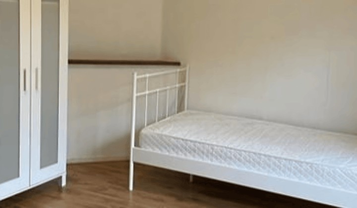 Kamer · 12 m² · €575,-
