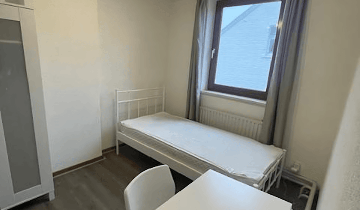 Kamer · 9 m² · €540,-