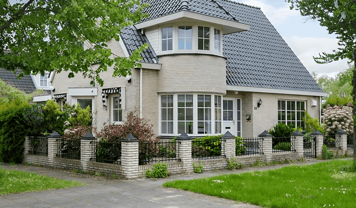 Huis · 194 m² · €2950,-