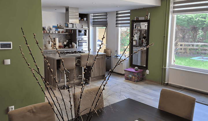 Kamer · 136 m² · €600,-