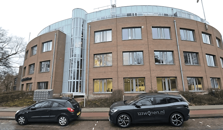 Appartement · 51 m² · €1049,-