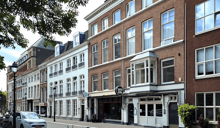 Appartement · 63 m² · €2250,-