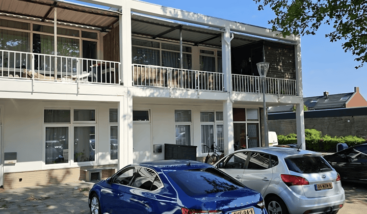 Appartement · 90 m² · €1295,-
