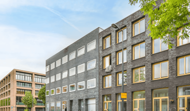 Appartement · 49 m² · €1525,-
