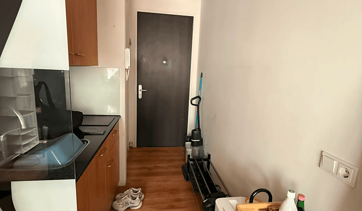 Studio · 25 m² · €950,-