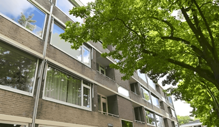 Appartement · 64 m² · €1630,-