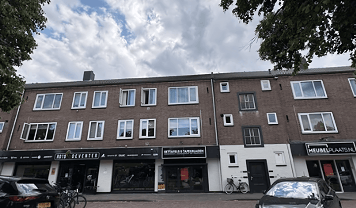 Appartement · 75 m² · €1015,-