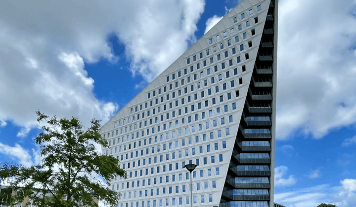 Appartement · 87 m² · €1745,-