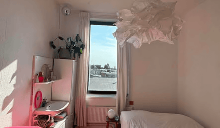 Kamer · 14 m² · €545,-