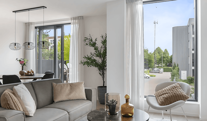 Appartement · 83 m² · €2350,-