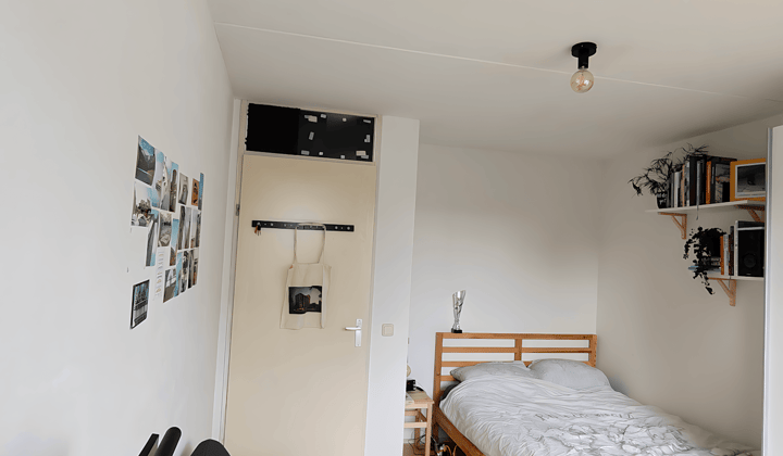 Kamer · 13 m² · €406,-