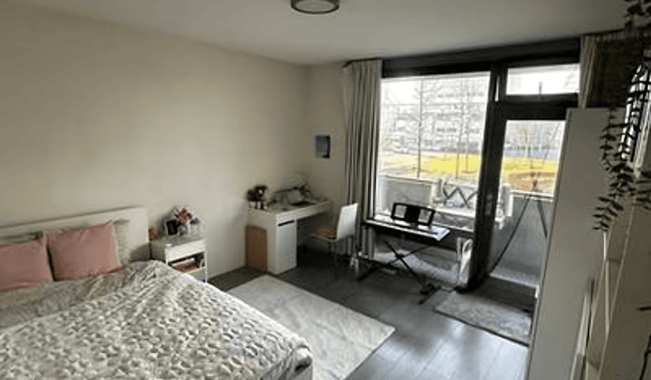 Kamer · 14 m² · €658,-