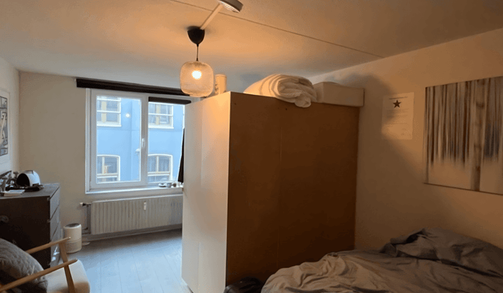 Kamer · 17 m² · €430,-