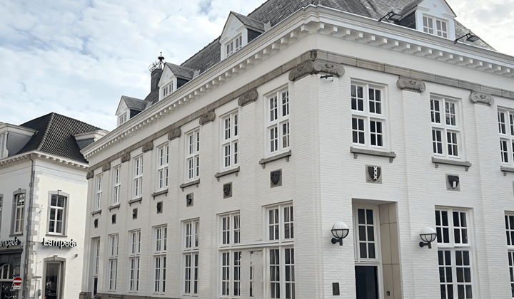 Appartement · 57 m² · €2295,-