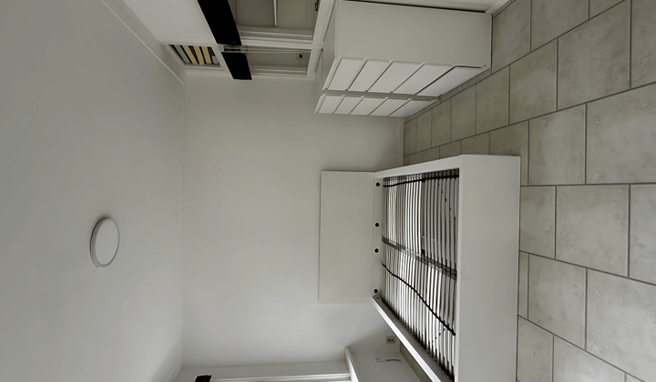 Kamer · 15 m² · €650,-