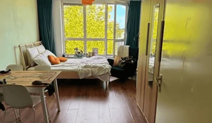 Kamer · 18 m² · €310,-