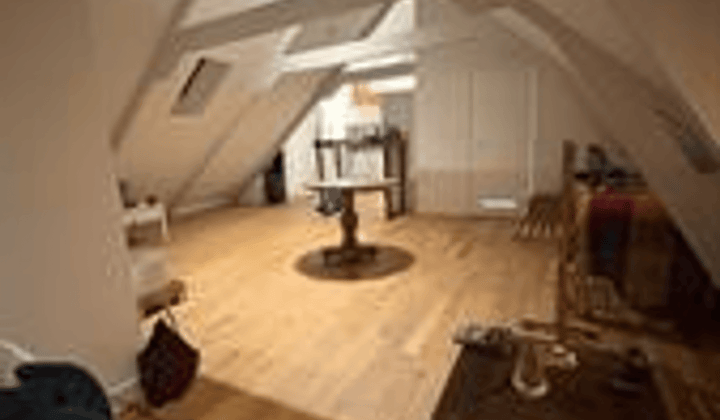 Kamer · 64 m² · €900,-