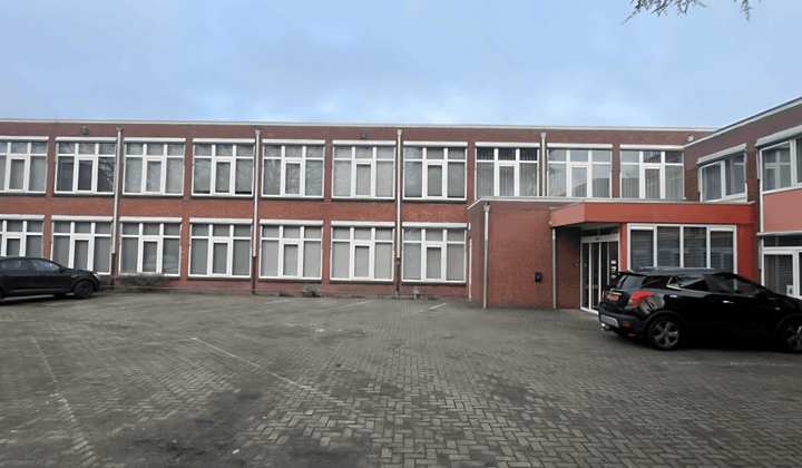 Tijdelijke kantoorruimte met gedeelde keuken