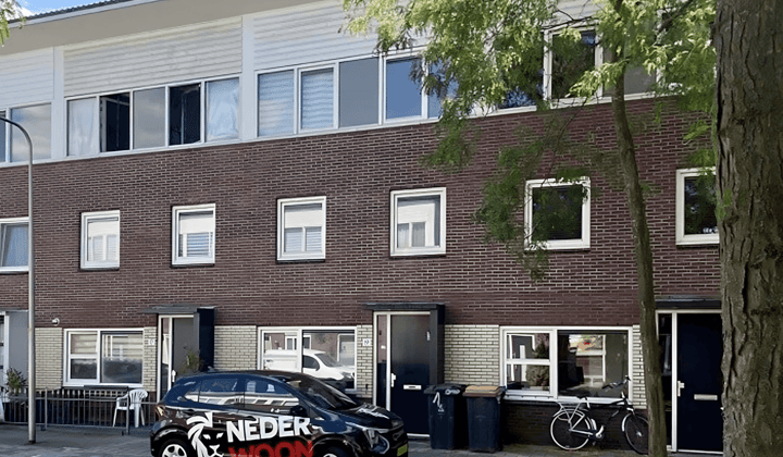 Kamer · 18 m² · €643,-
