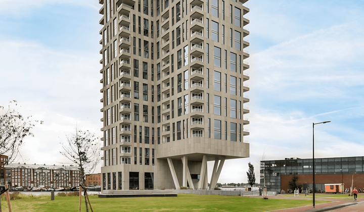 Huis · 81 m² · €2350,-