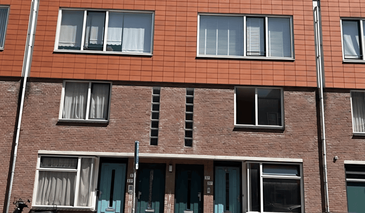 Benedenwoning met tuin en registratie mogelijk