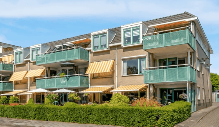 Appartement · 81 m² · €1700,-