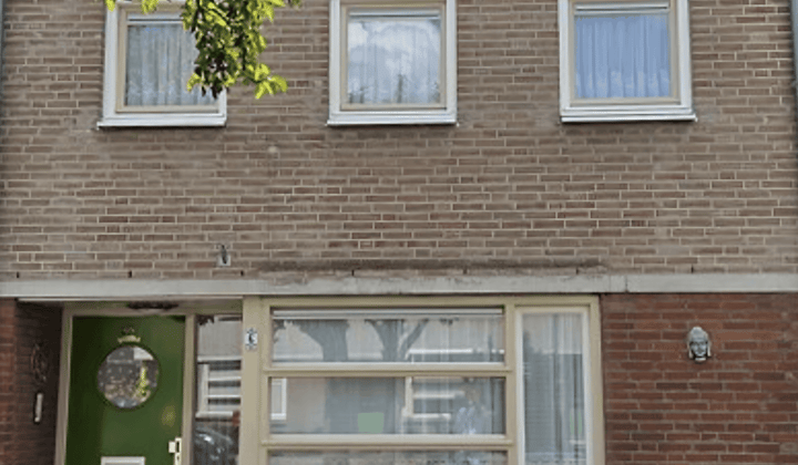 Huis · 65 m² · €764,-