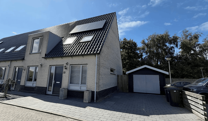 Huis · 96 m² · €1700,-