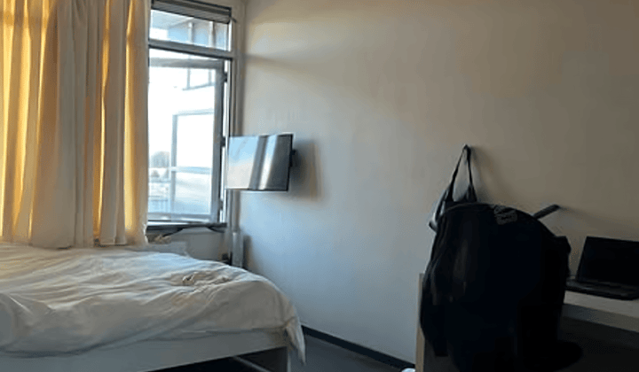 Kamer · 15 m² · €675,-