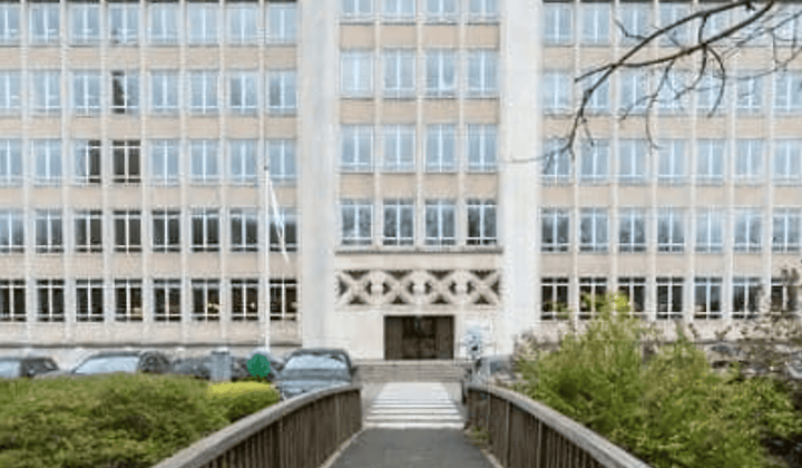 Kantoorruimte in monument met parkeergelegenheid