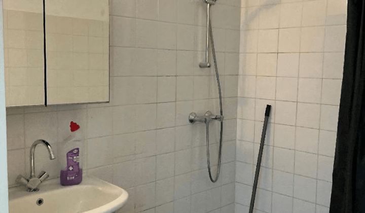 Appartement · 44 m² · €588,-
