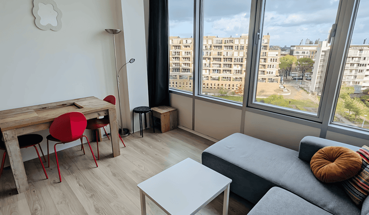 Studio · 30 m² · €1700,-