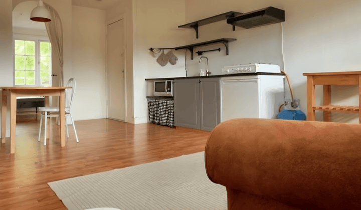 Studio · 40 m² · €700,-