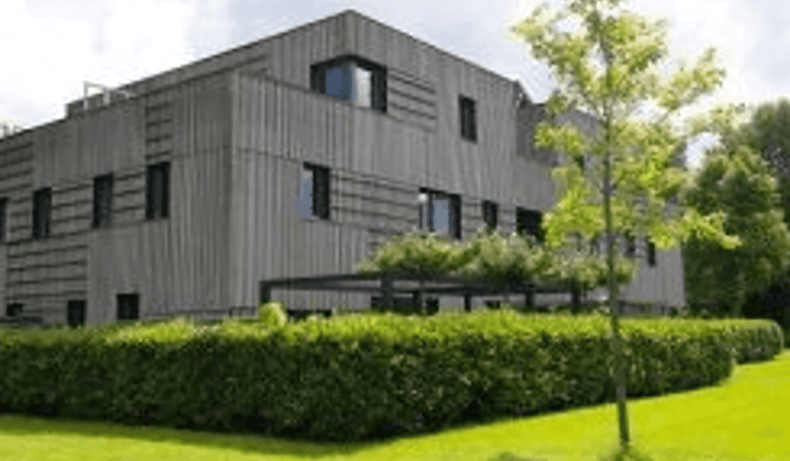 Huis · 174 m² · €2950,-