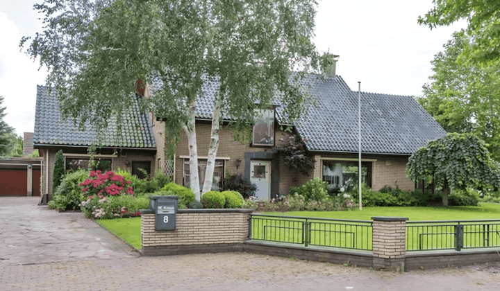 Huis · 295 m² · €2450,-