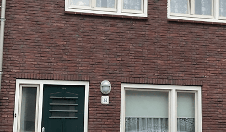 Huis · 77 m² · €713,-