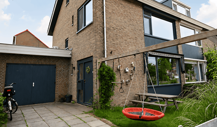 Huis · 157 m² · €2775,-