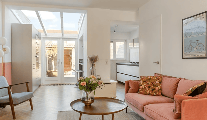 Huis · 84 m² · €2250,-