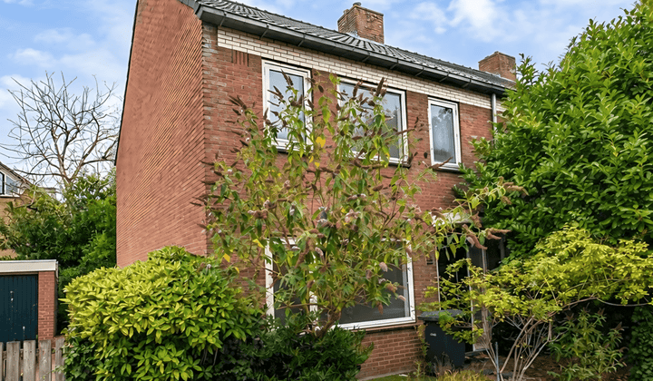 Kamer · 71 m² · €2250,-