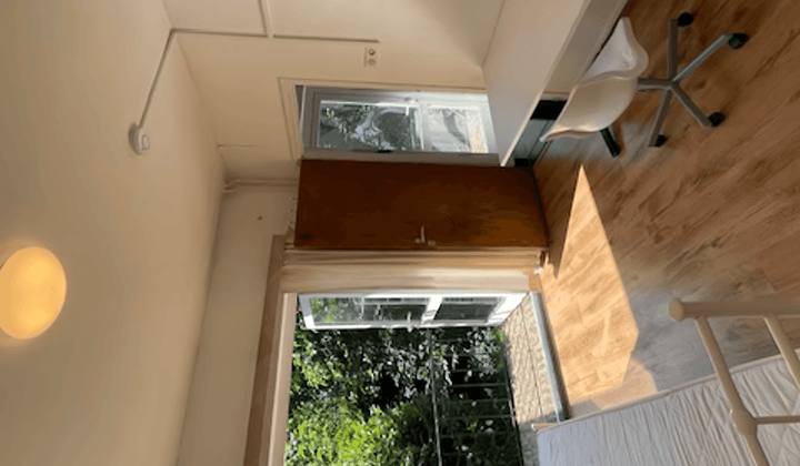Kamer · 12 m² · €600,-