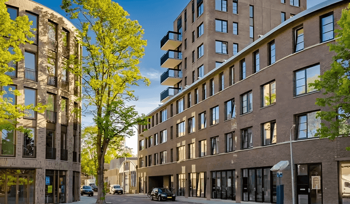 Appartement · 45 m² · €2485,-