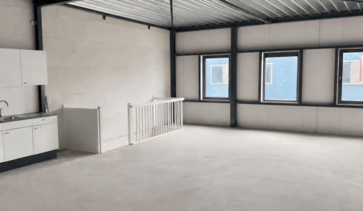 Bedrijfsruimte · 156 m² · €1250,-