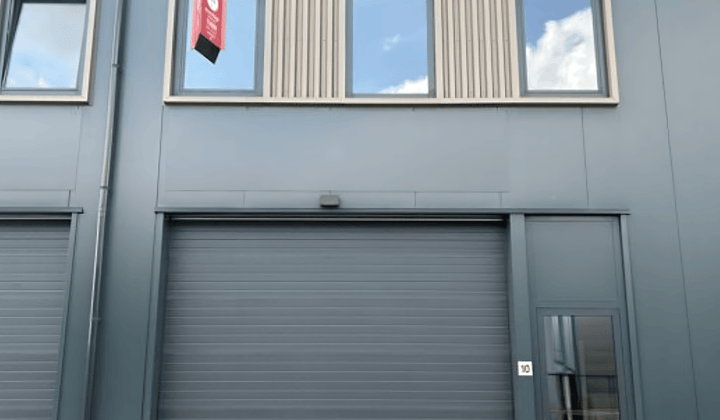 Bedrijfsruimte · 164 m² · €1195,-