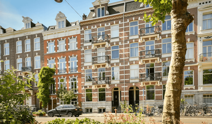 Huis · 142 m² · €3750,-