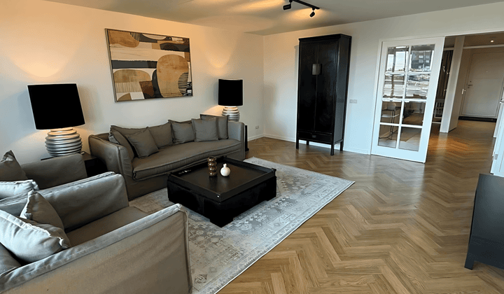 Appartement · 105 m² · €3250,-