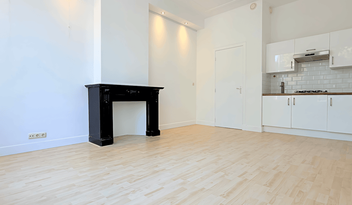 Appartement · 30 m² · €913,-