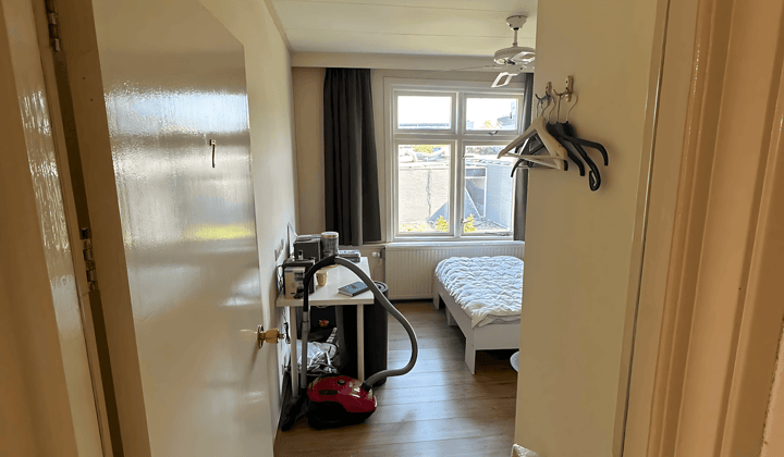 Kamer · 16 m² · €675,-
