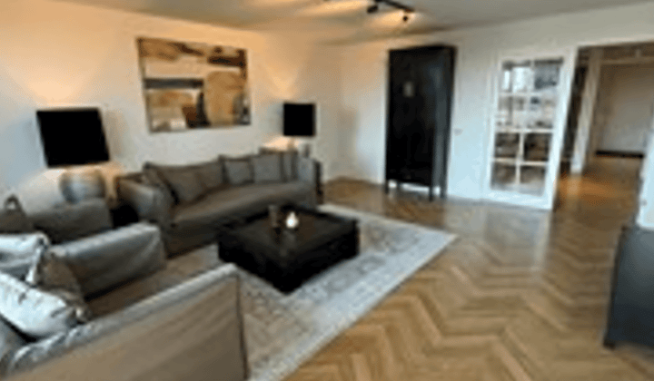 Appartement · 105 m² · €3250,-