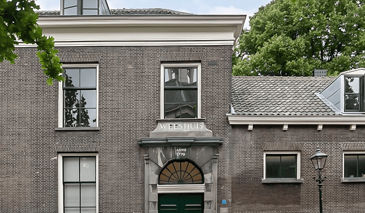Appartement · 120 m² · €2000,-